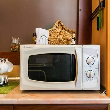Уютная Квартирка В Центре Тбилиси! Ngoại thất bức ảnh